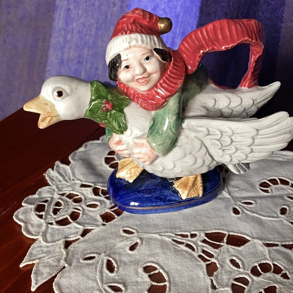 Vintage 1993 F&F Christmas Carol sugar & creamer with spoon - Picture 6 of 9